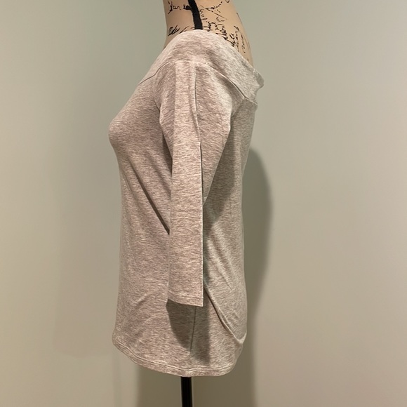 Loft top size small - Picture 2 of 5